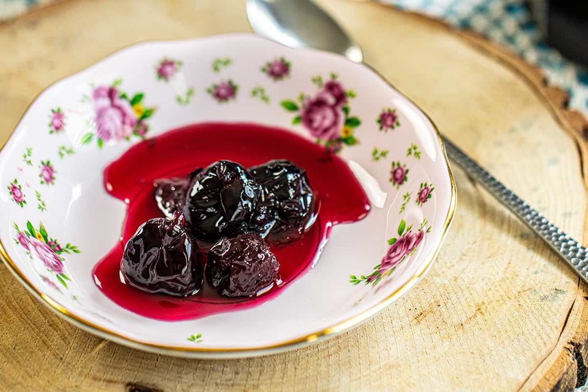 آلبالو خشک با رب انار