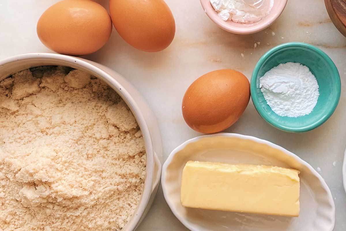 طرز تهیه کیک با آرد بادام