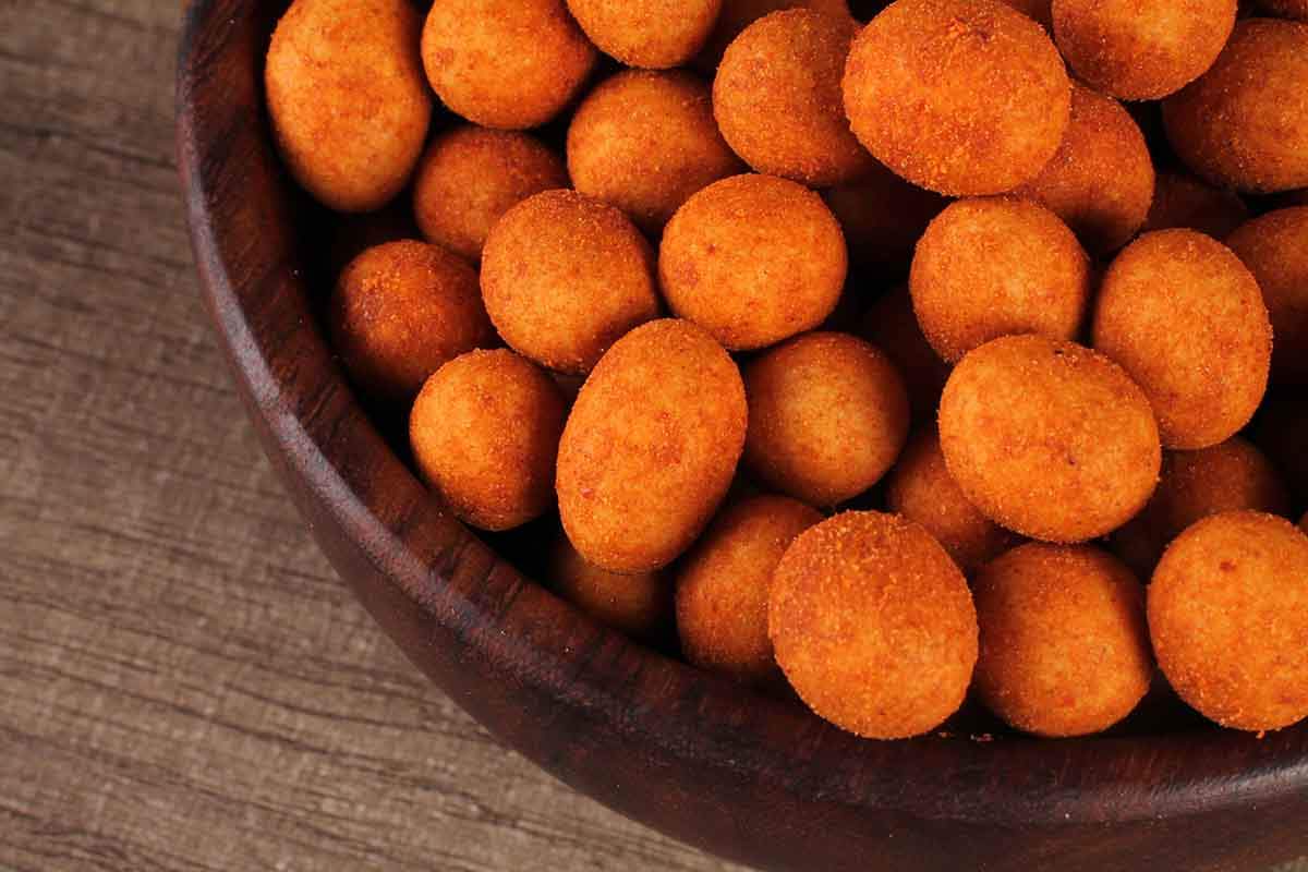 طرز تهیه بادام زمینی روکش دار خانگی