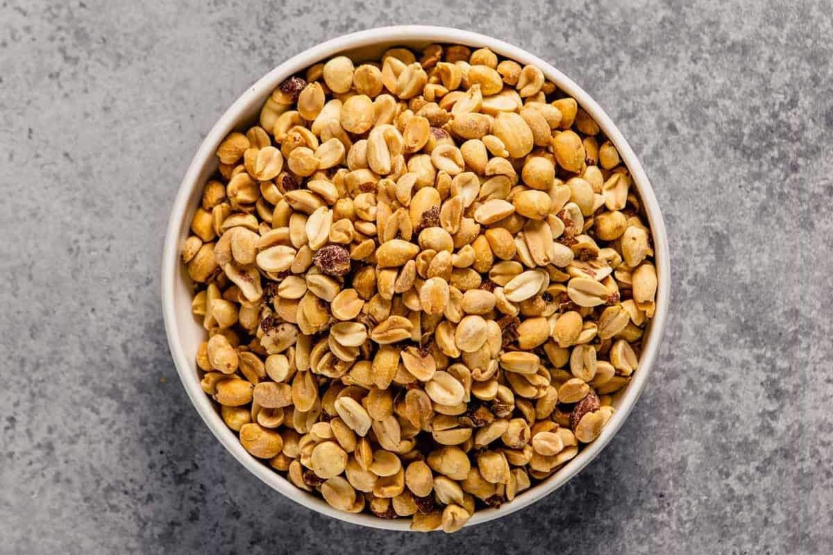 عوارض بادام زمینی 