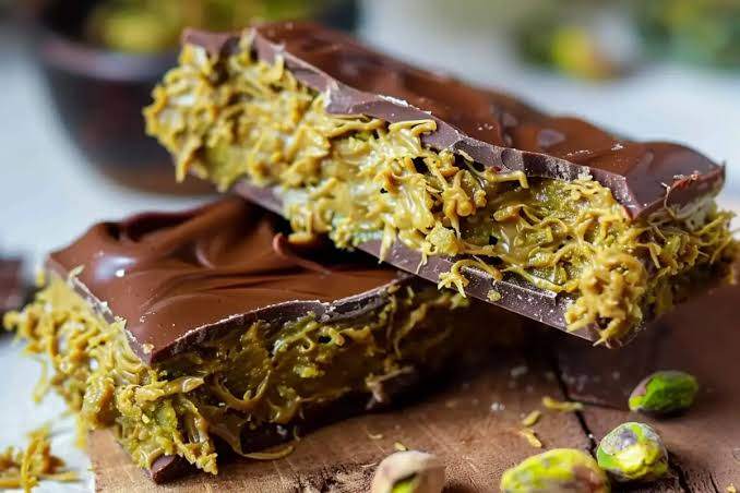 دبی چاکلت چیست