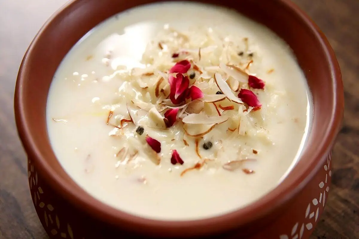 طرز تهیه فرنی جو دوسر با شیر