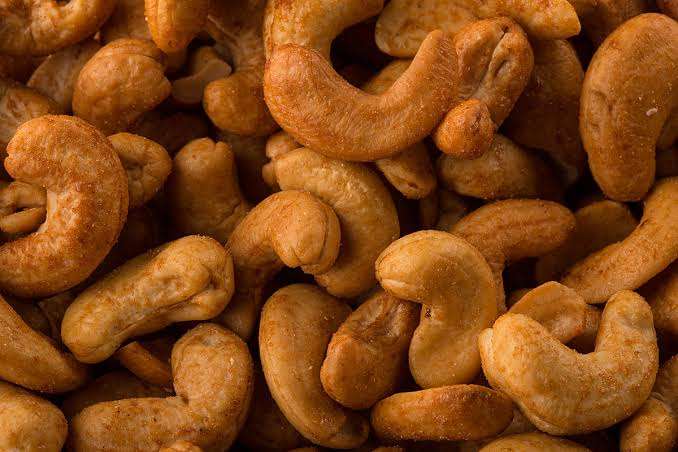 کالری بادام هندی