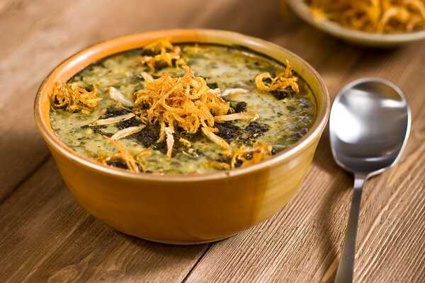 طرز تهیه آش دوغ ترخینه