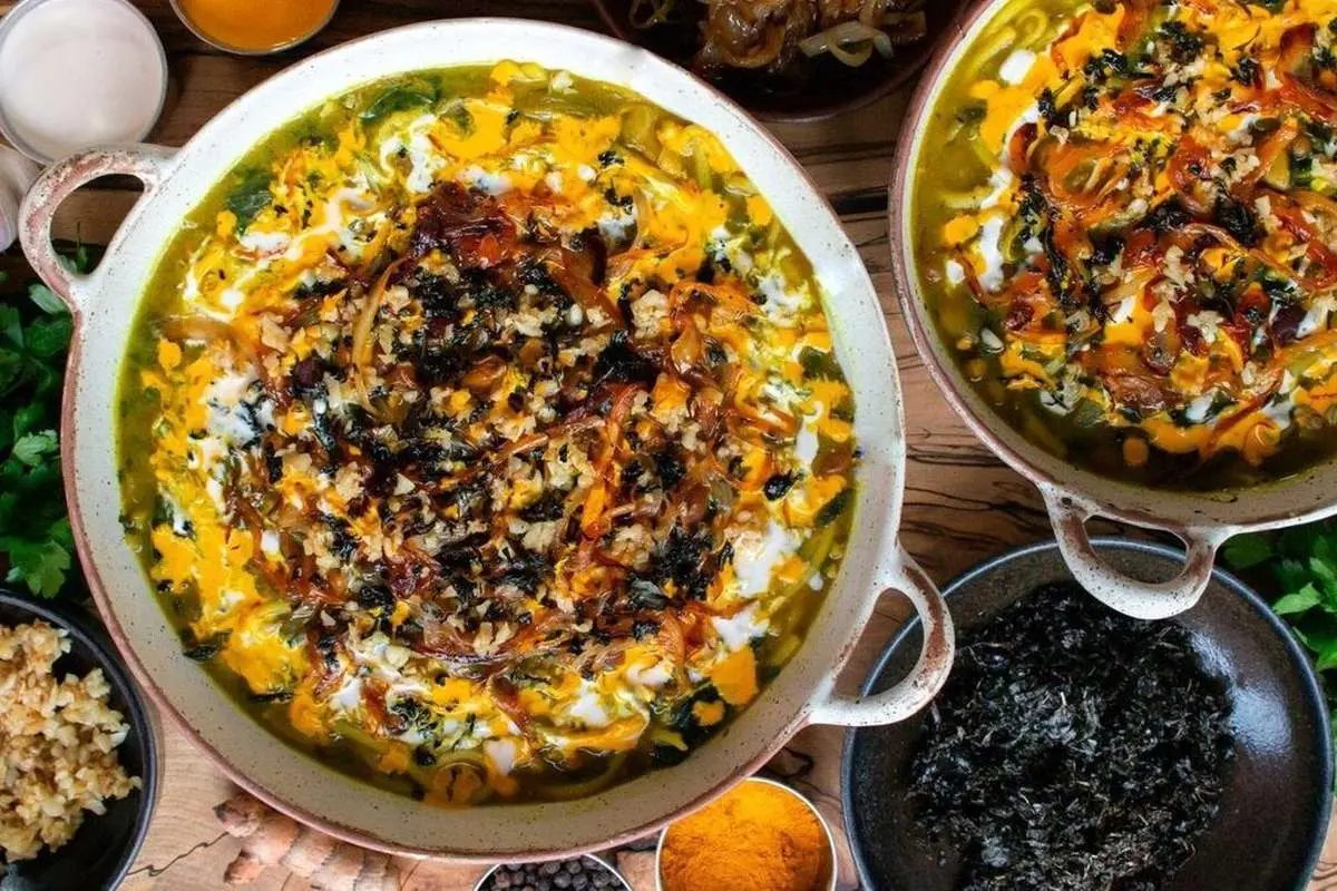 طرز تهیه آش ترخینه سنتی