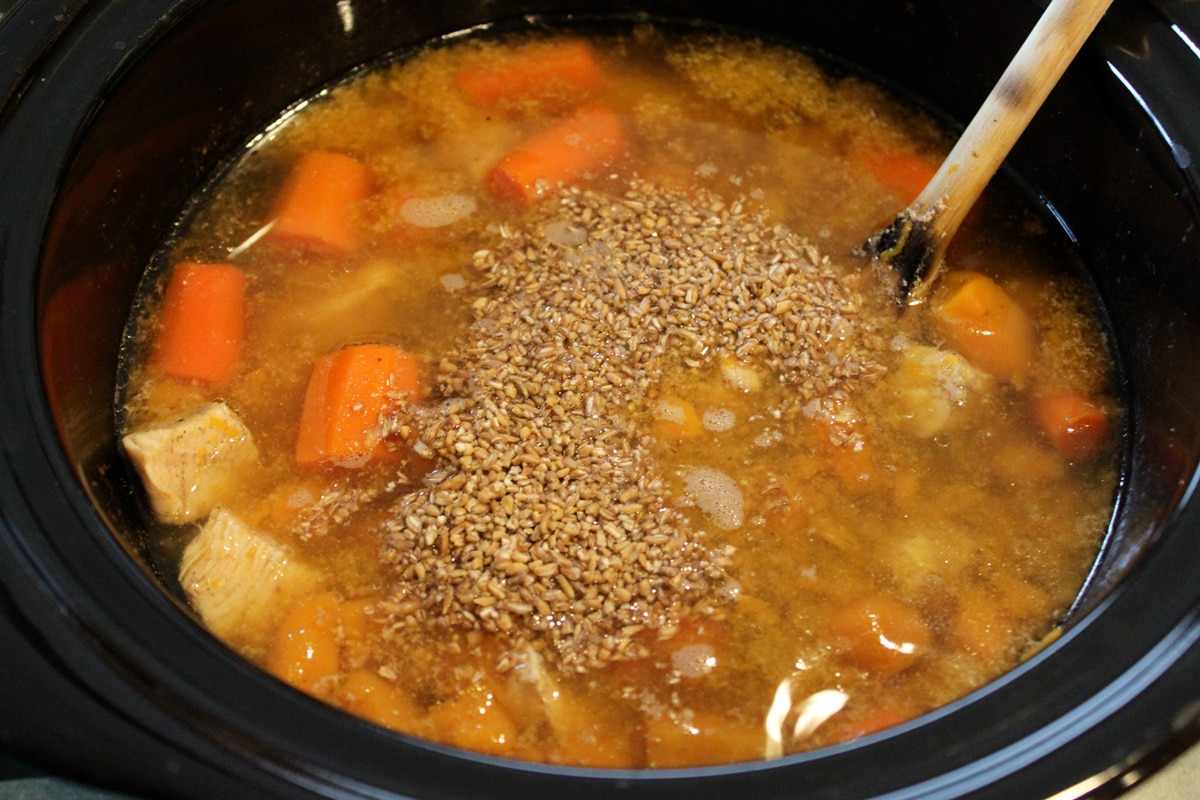 مراحل تهیه سوپ بلغور