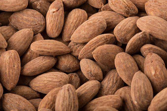 خواص بادام درختی برای زنان