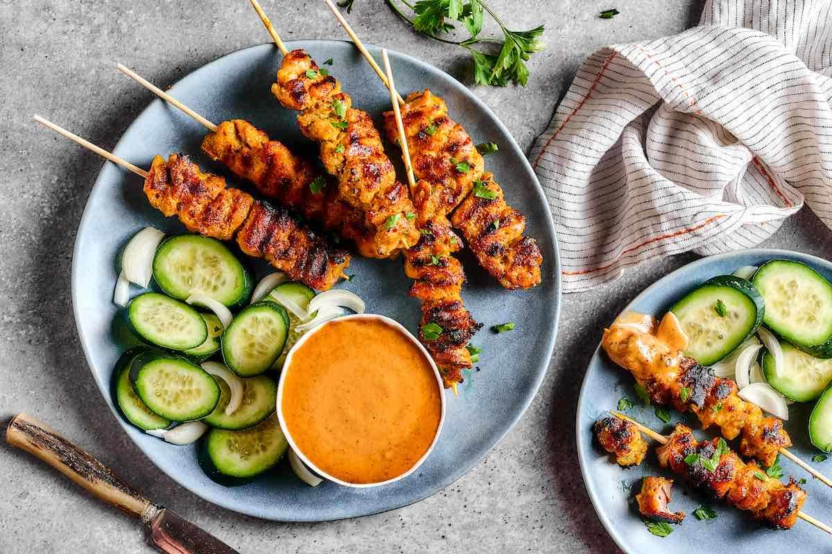 طرز تهیه سس بادام زمینی